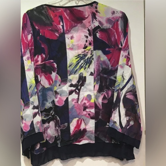 Style & Co. Floral Blouse - Pink and Blue Size Large - Picture 7 of 7